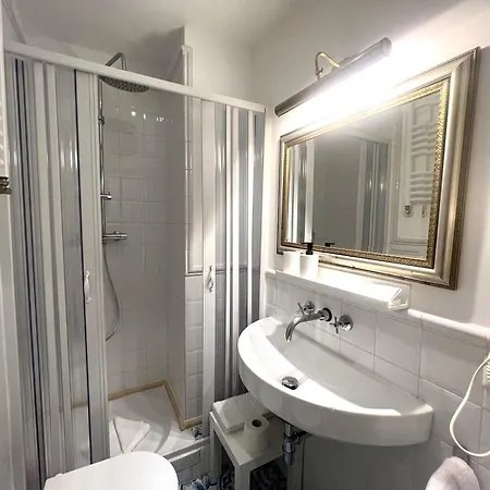 Interno 4* Ρώμη